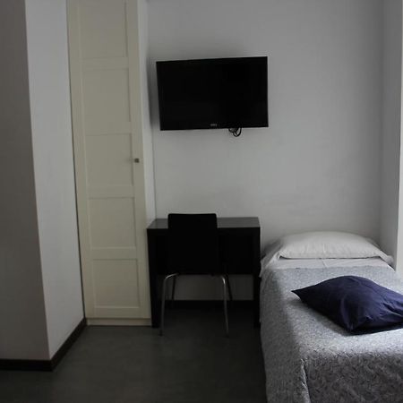 Hostal Cibeles Мадрид Екстериор снимка