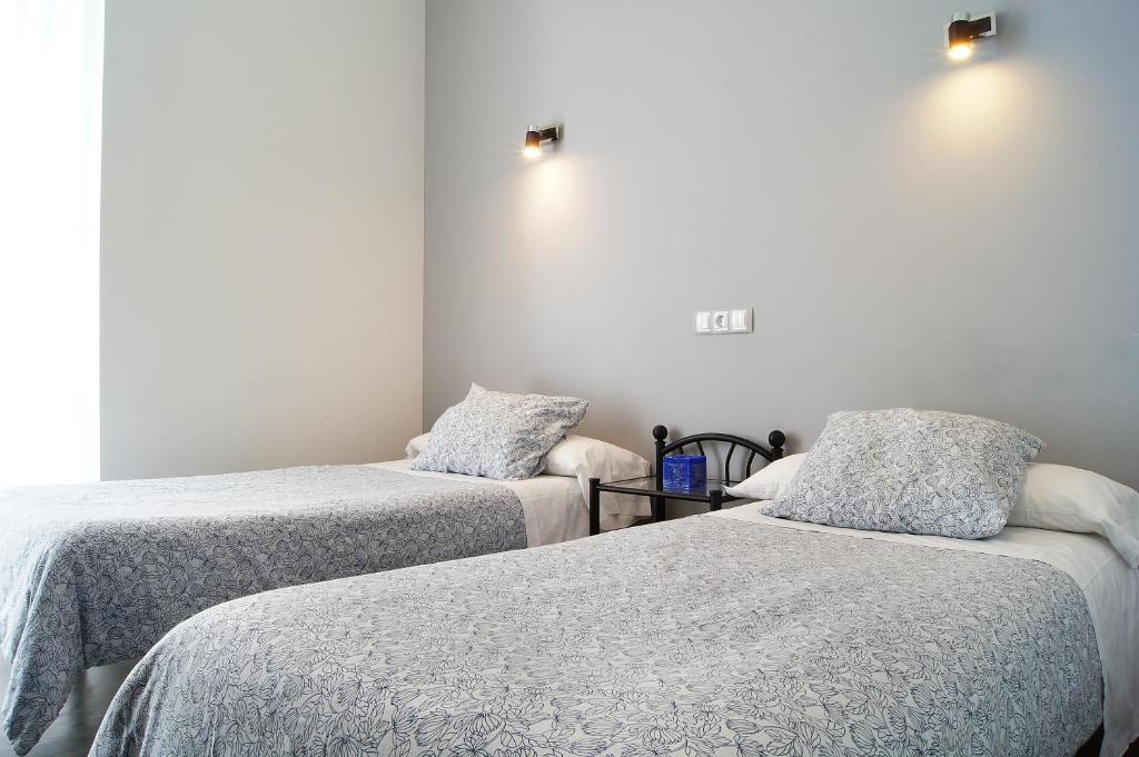 Hostal Cibeles Мадрид Екстериор снимка